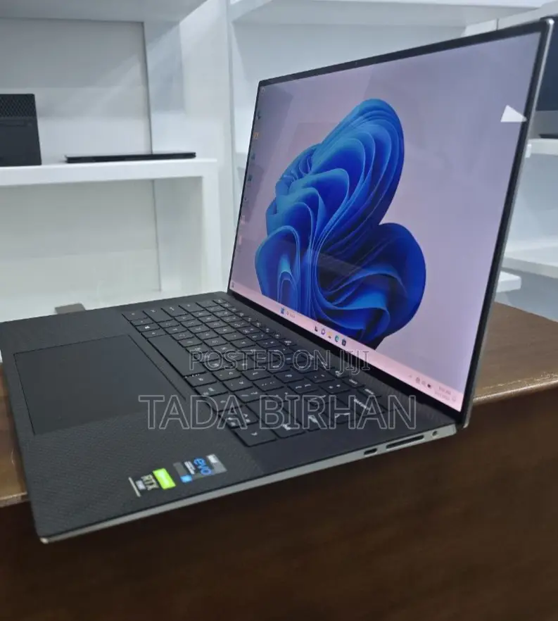 New Laptop Dell XPS 15 12GB Intel Core I7 SSD 1T