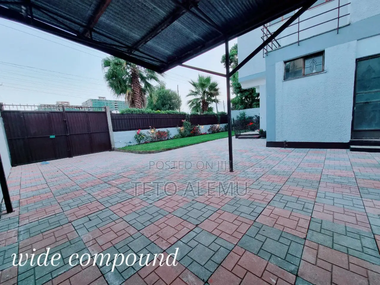 4bdrm House in የሚሸጥ ቤት አያት ኮምፓውድ, Bole for sale