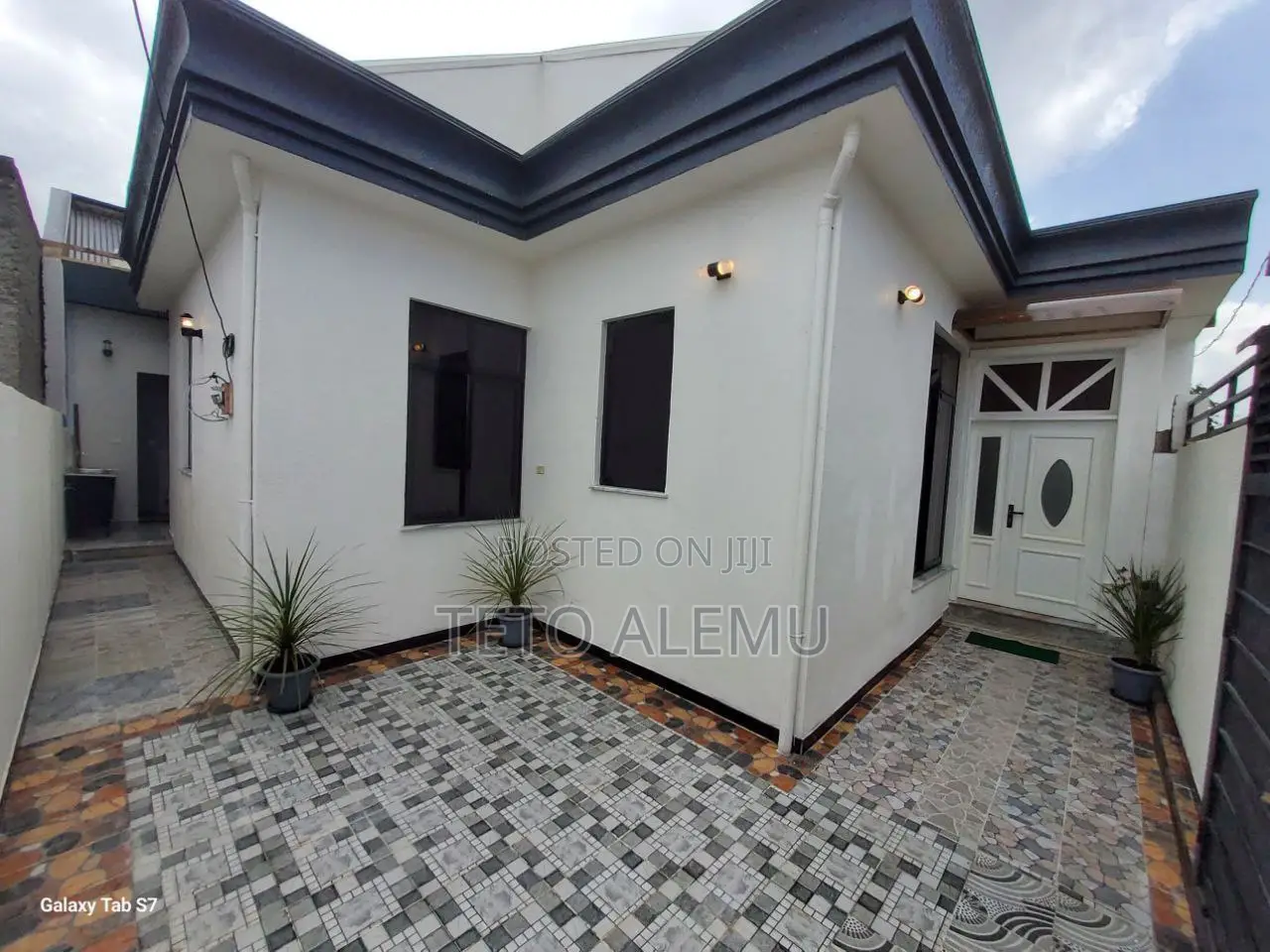 3bdrm Villa in የሚሸጥ ቪላ ቤት ሰሚት, Bole for sale