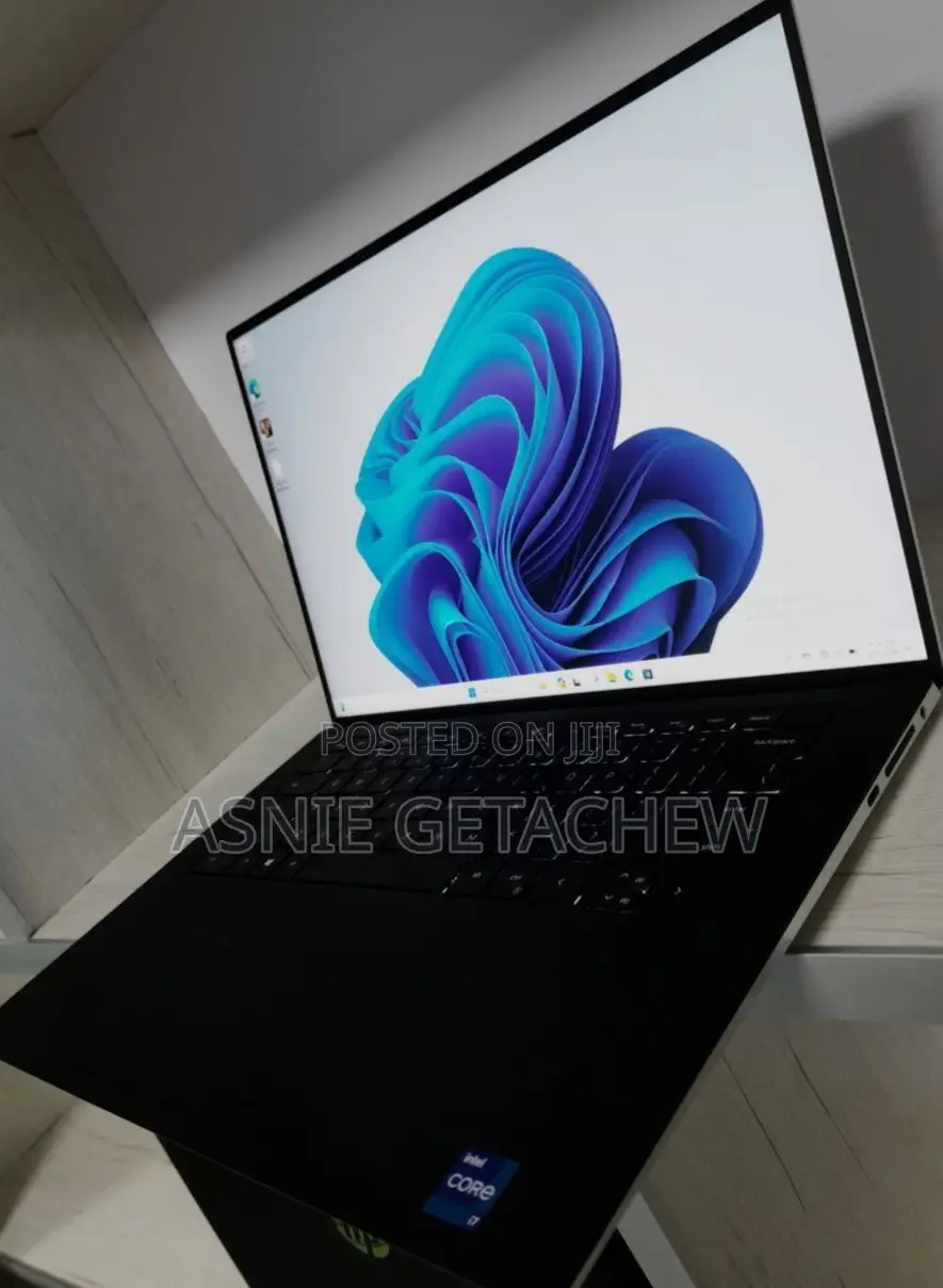 New Laptop Dell XPS 15 16GB Intel Core I7 SSD 1T