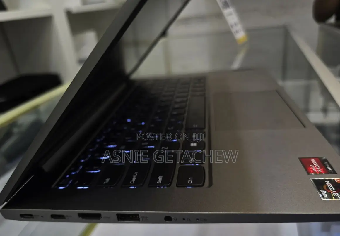 New Laptop Lenovo ThinkBook 13 16GB Intel Core I7 SSD 512GB