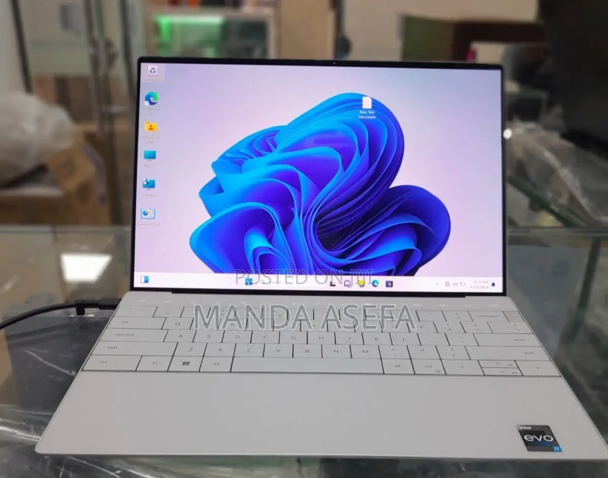 New Laptop Dell XPS 13 32GB Intel Core I7 SSD 1T