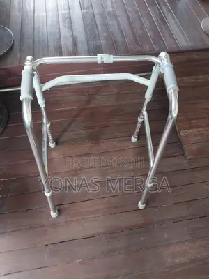 Adjustable晫elderly Senior宅walking Frame Walker/Without Wheel