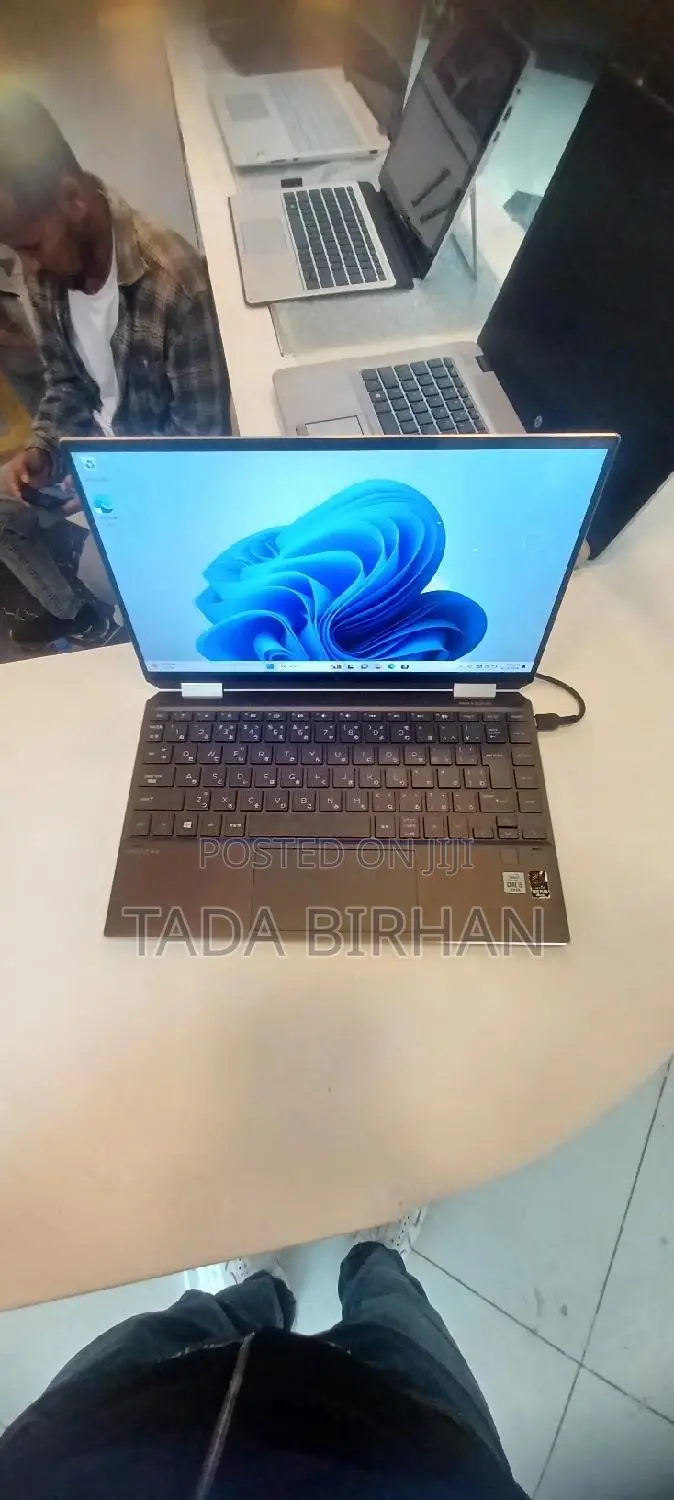 New Laptop HP Spectre 16GB Intel Core I5 SSD 512GB
