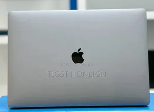 New Laptop Apple MacBook Pro 2017 16GB Intel Core I7 SSD 1T