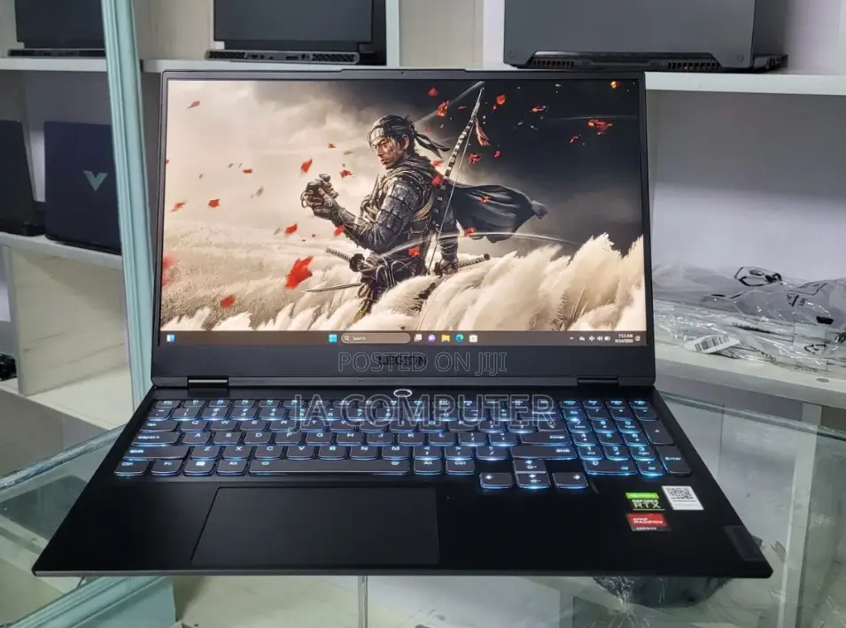 New Laptop Lenovo Legion 5 16GB AMD Ryzen 9 SSD 512GB