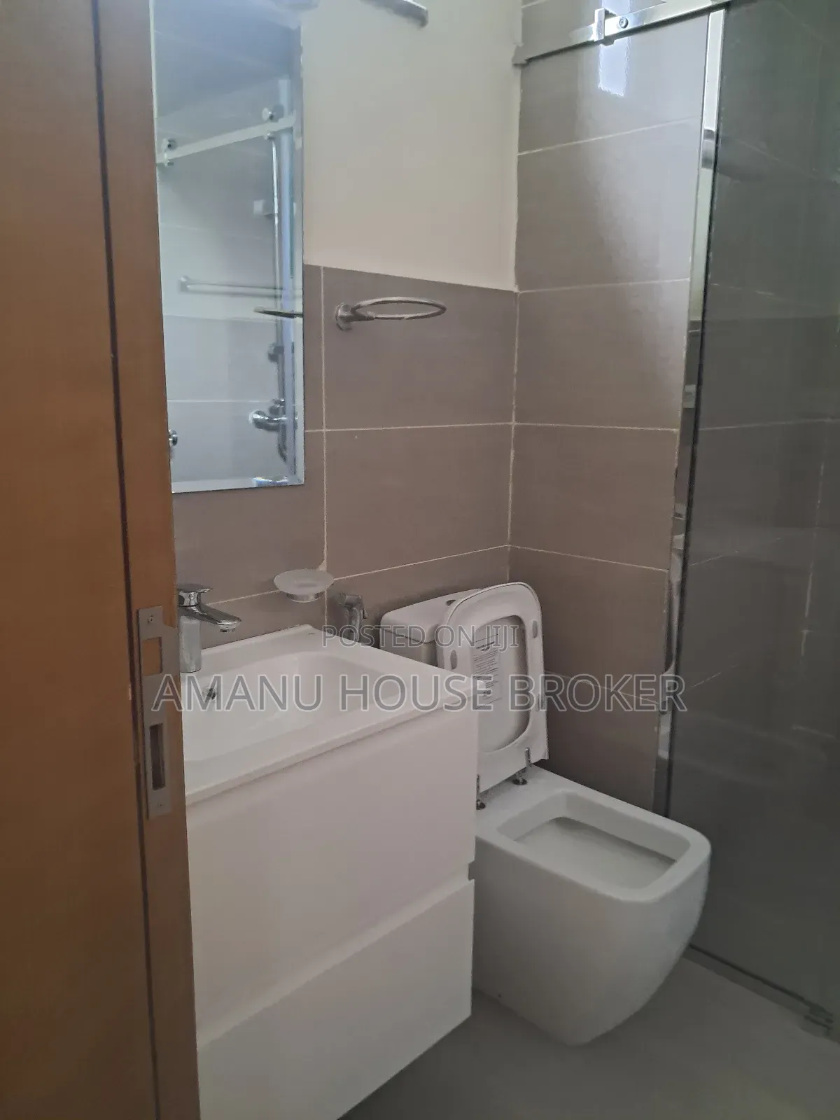 3bdrm Apartment in Addis Abeba, Lideta for sale