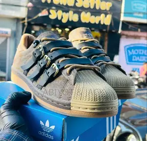 Adidas Superstar Old-School "Karoro Hole" Shoe