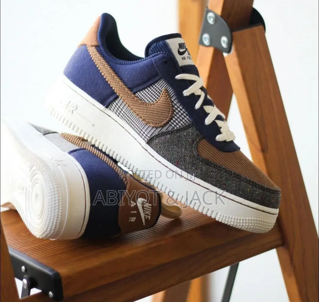 Nike Air Force 1'07 Midnight Navy Corduroy Brown Shoes