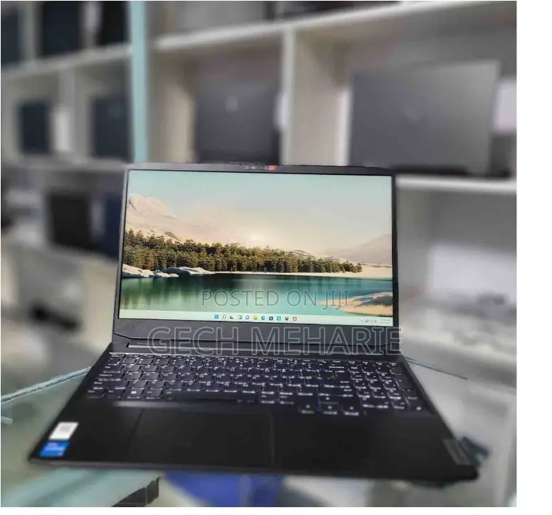 New Laptop Lenovo Legion 5 16GB AMD Ryzen 9 SSD 512GB