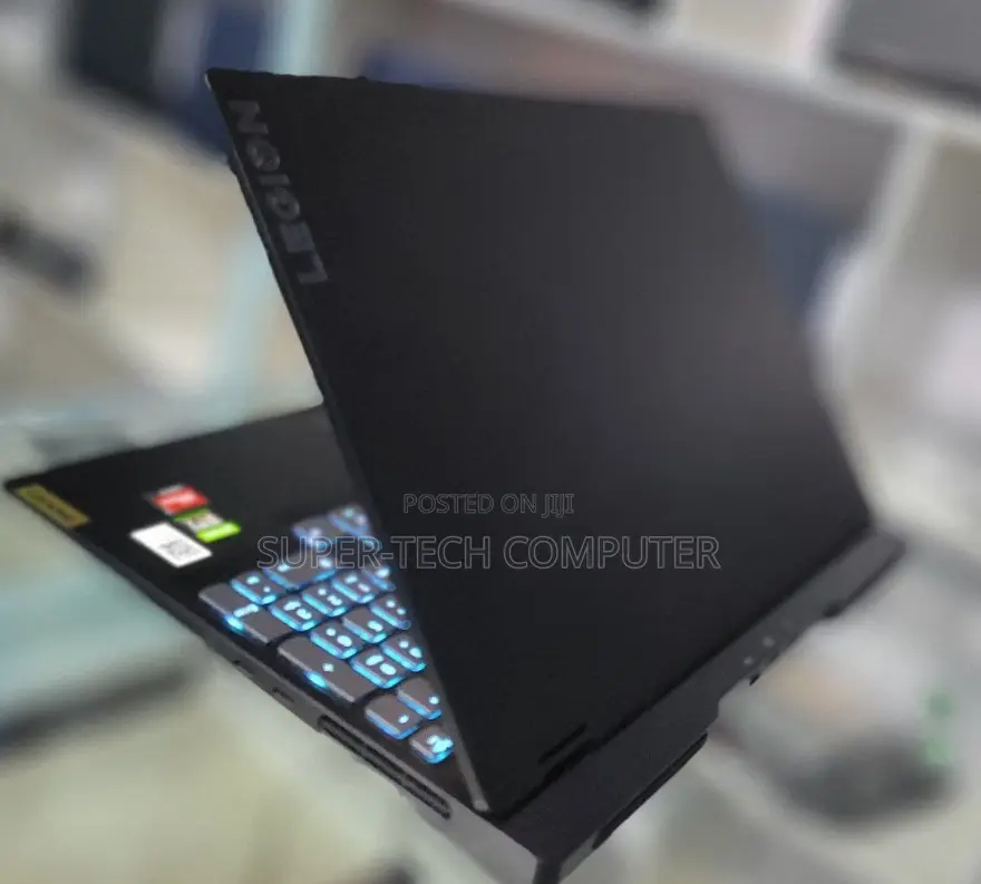 New Laptop Lenovo Legion 7 16GB AMD Ryzen 9 SSD 512GB
