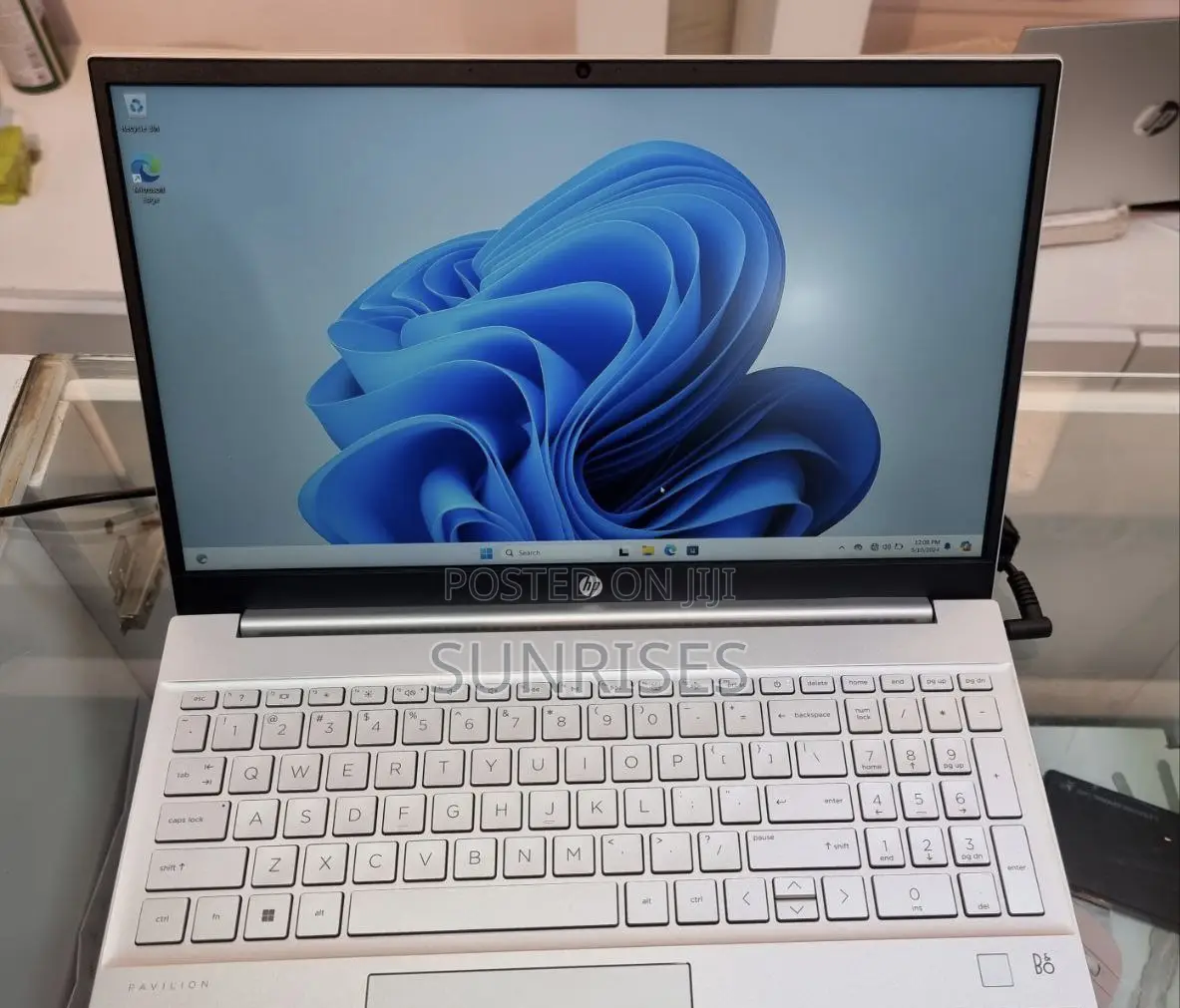 New Laptop HP Pavilion 14 8GB AMD Ryzen 7 SSD 512GB