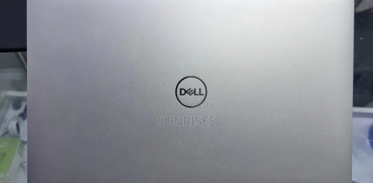 New Laptop Dell Precision 5530 16GB Intel Core I7 SSD 512GB