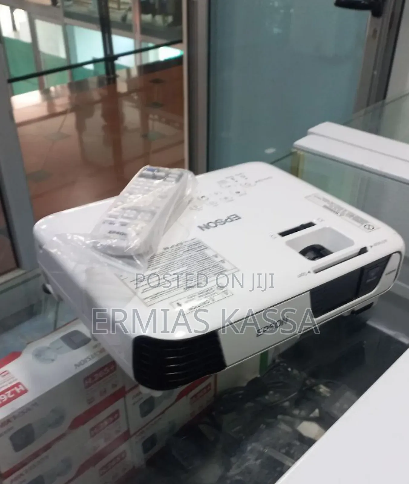 Brand New Epson X-39 Projector