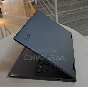 Photo - New Laptop Lenovo Yoga 700 16GB Intel Core I7 SSD 512GB