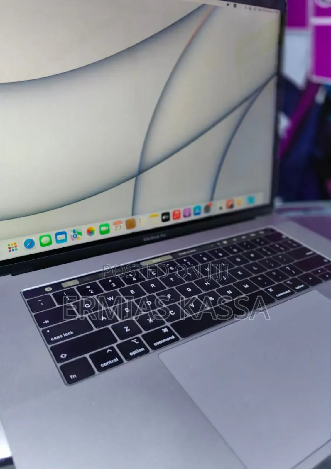 New Laptop Apple MacBook Pro 2017 16GB Intel Core I7 SSD 1T