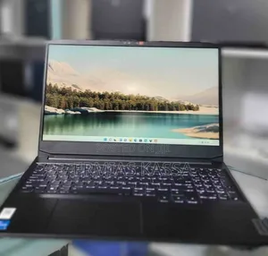 New Laptop Lenovo Legion 5 16GB AMD Ryzen 9 SSD 512GB