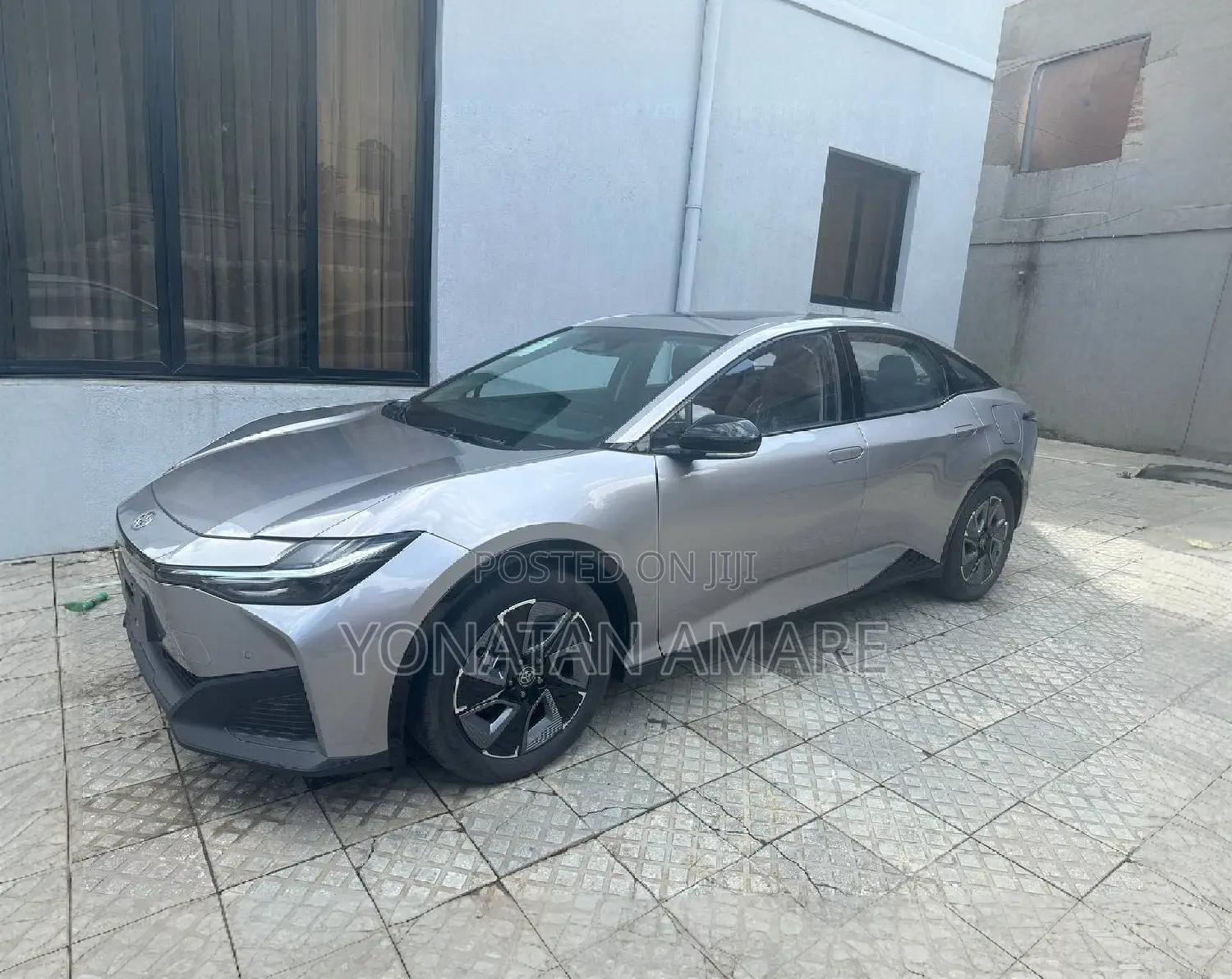 New Toyota bZ3 63 kWh FWD 2023 Gray