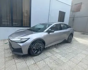 Photo - New Toyota bZ3 63 kWh FWD 2023 Gray