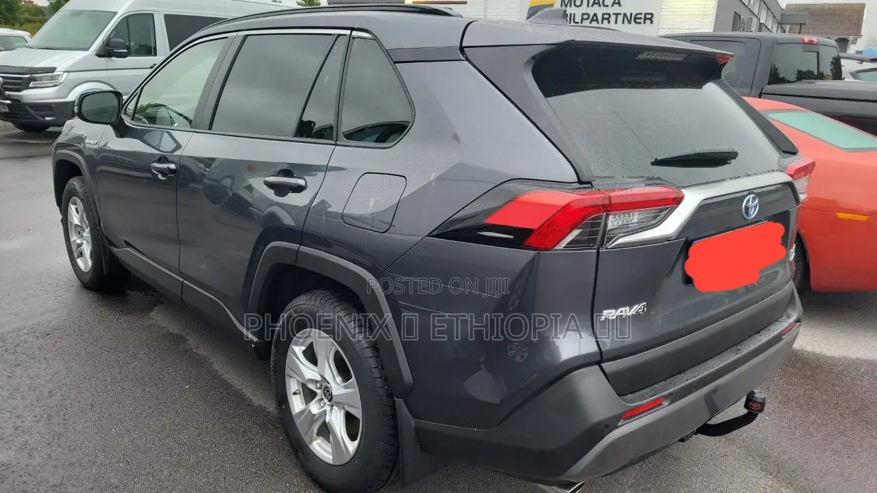 Toyota RAV4 2022 Gray