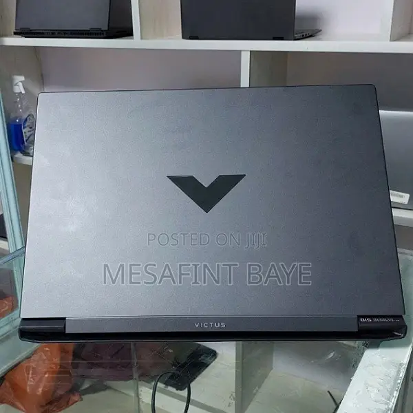 New Laptop HP Victus 15 8GB AMD Ryzen 5 SSD 512GB