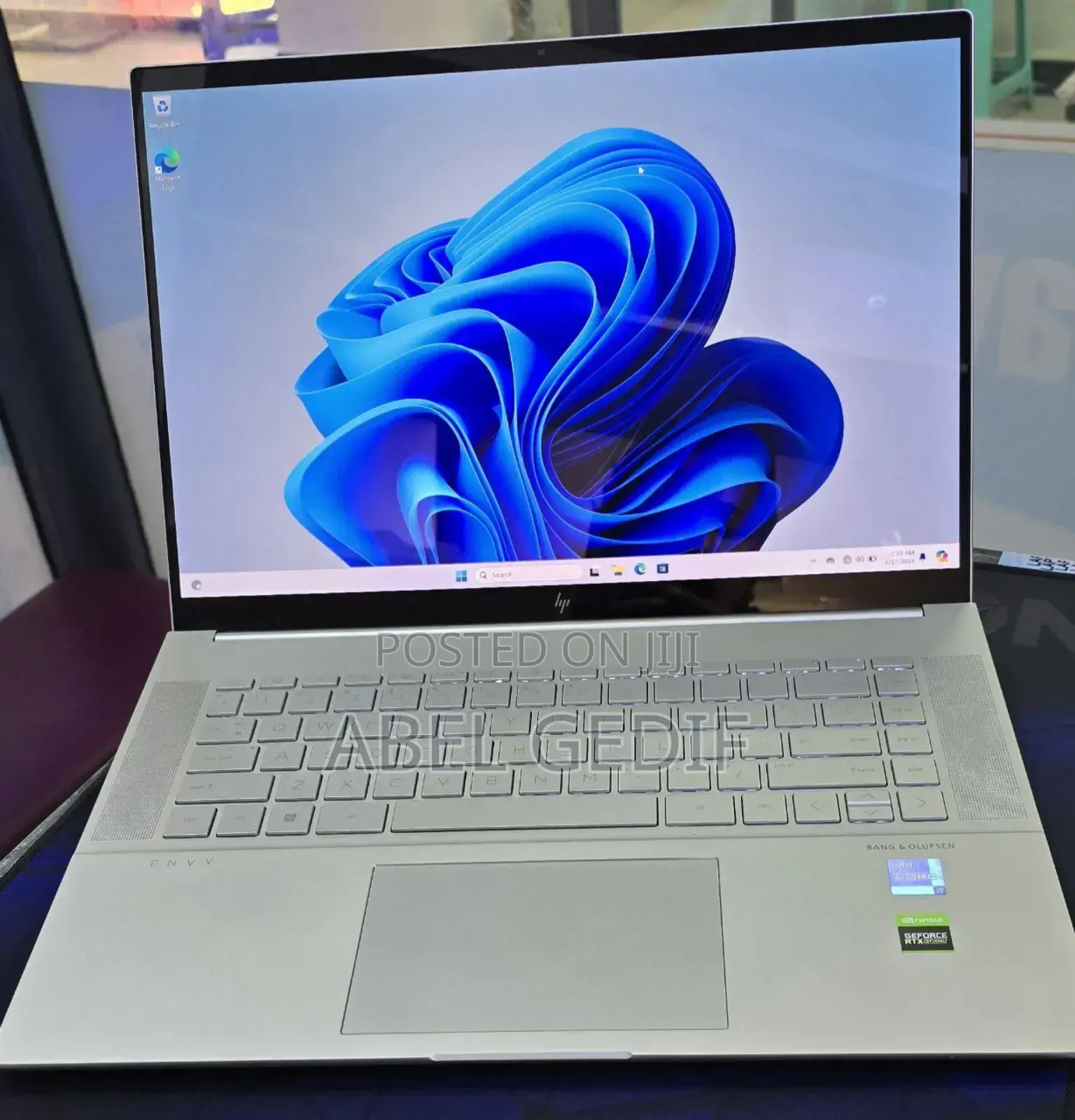 New Laptop HP Envy 15 16GB Intel Core I9 SSD 512GB