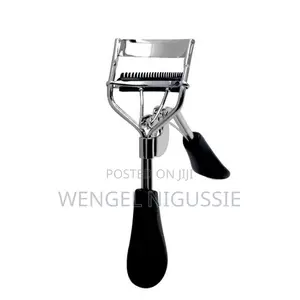 Photo - Eyelash Curler