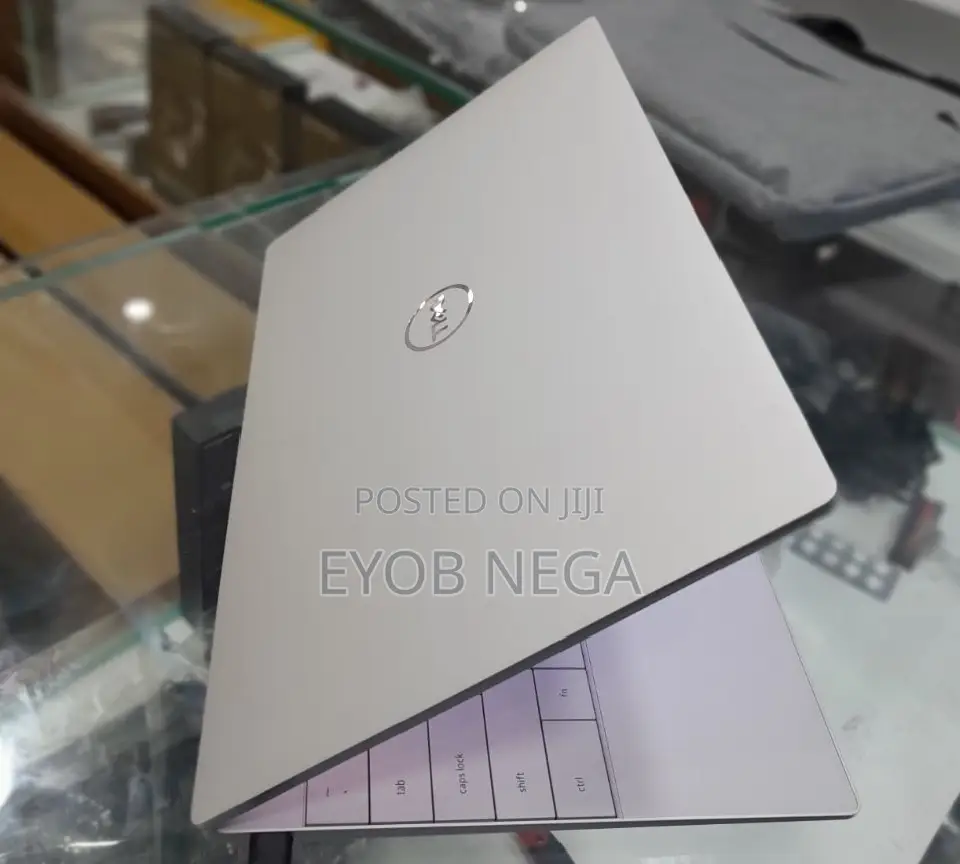 New Laptop Dell XPS 13 32GB Intel Core I7 SSD 1T