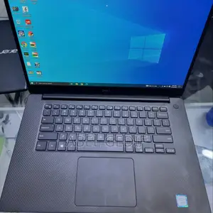 New Laptop Dell Precision 5530 16GB Intel Core I7 SSD 512GB