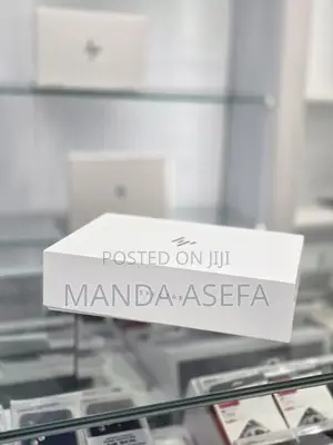 Photo - New Laptop HP Spectre 16GB Intel Core I7 SSD 1T