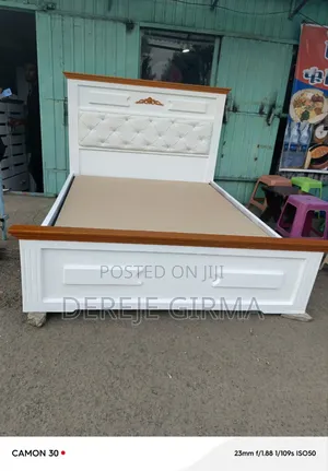 Photo - 1,50cm አልጋ