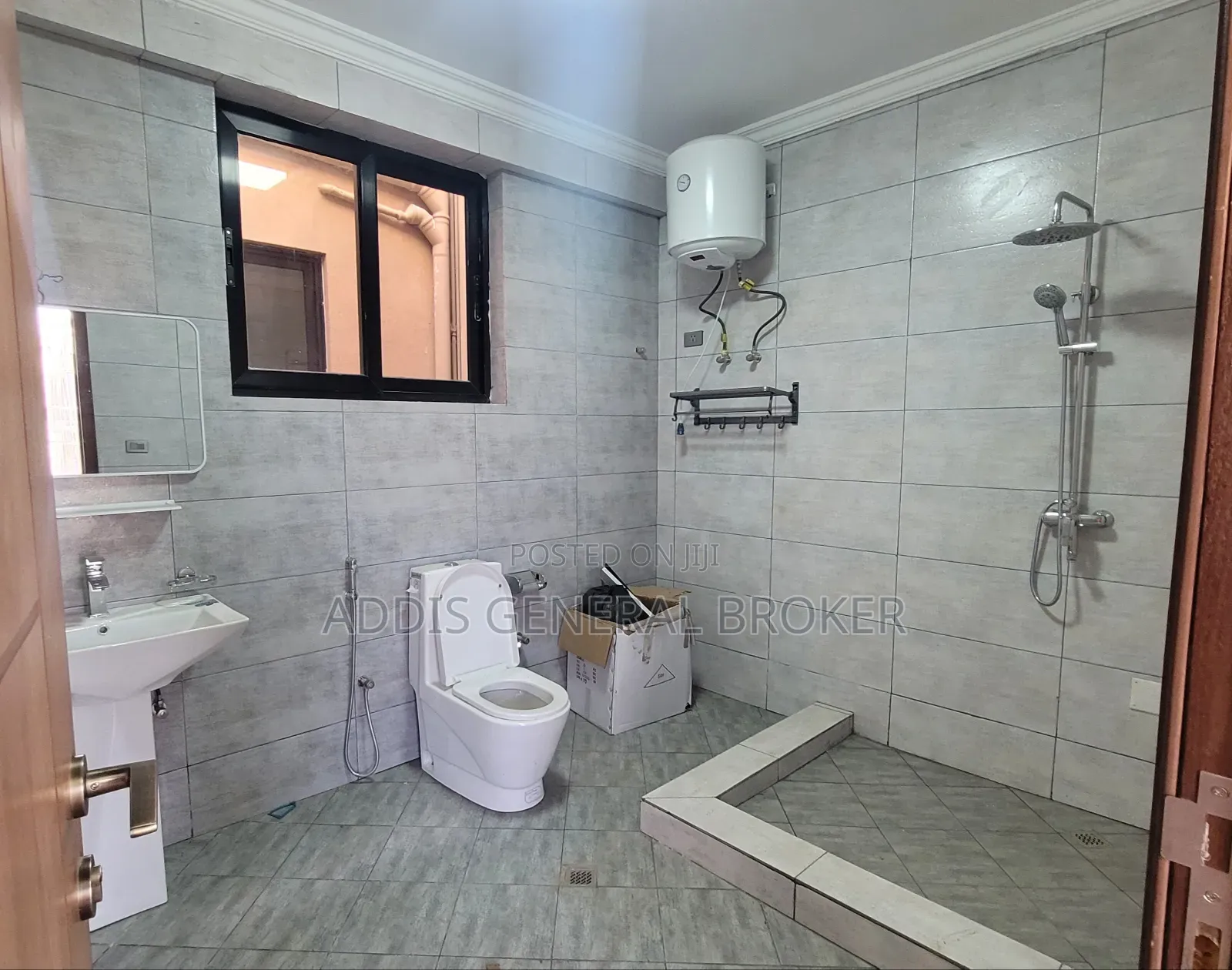 6bdrm House in Haile Garment, Nifas Silk-Lafto for sale