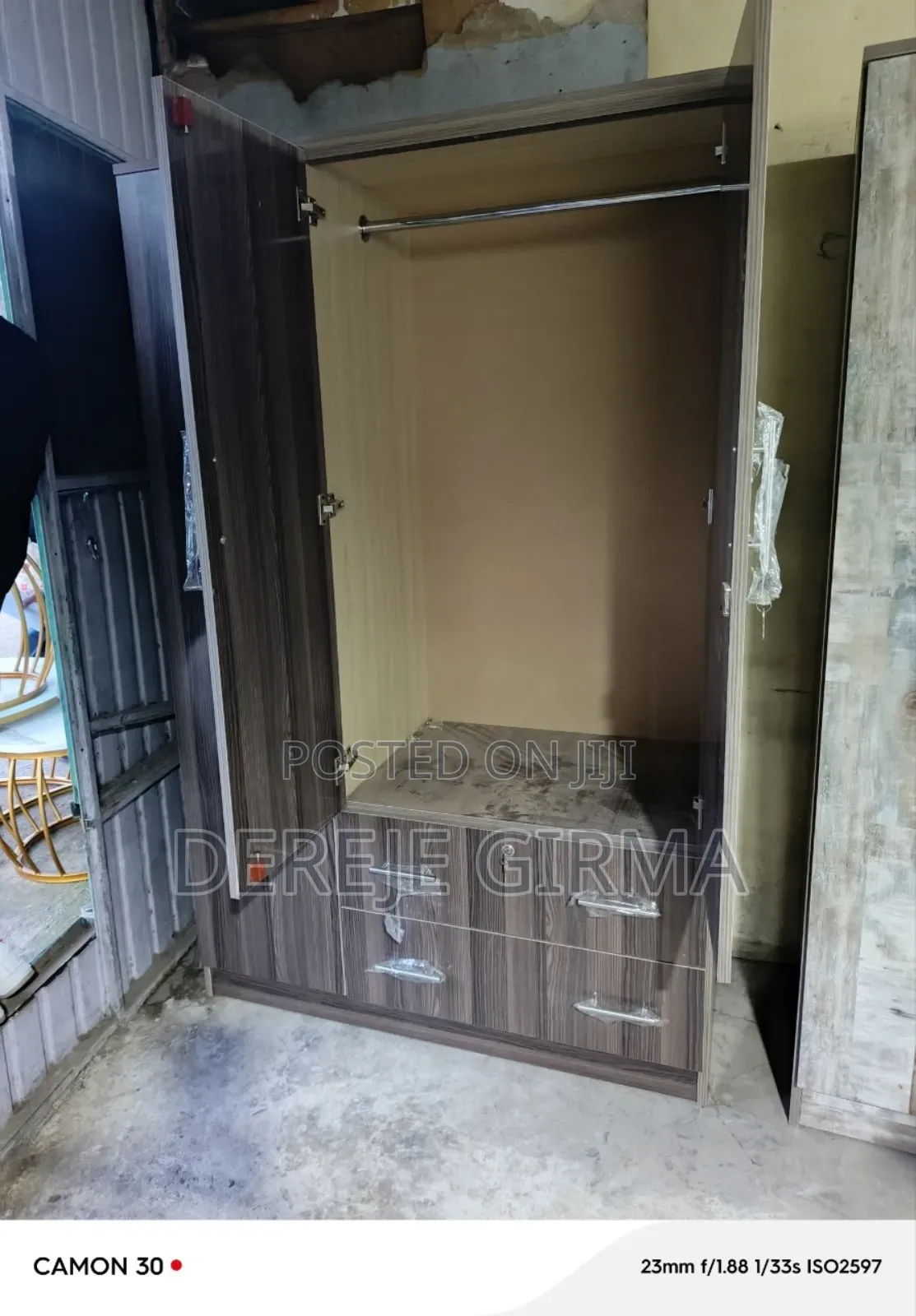 1,20cm ላምኔት ቁምሳጥን