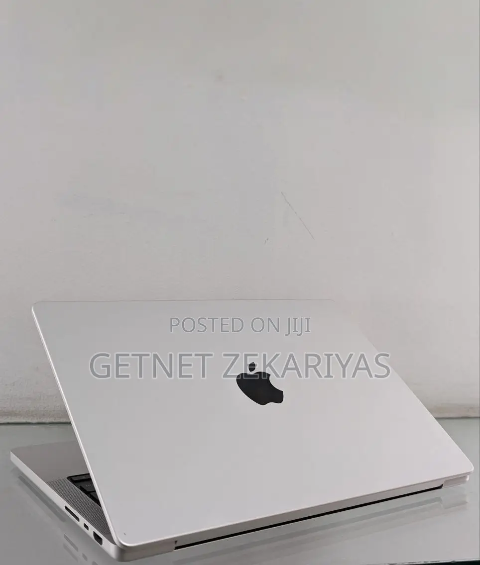 New Laptop Apple MacBook Pro M1 16GB Apple M1 Pro SSD 512GB