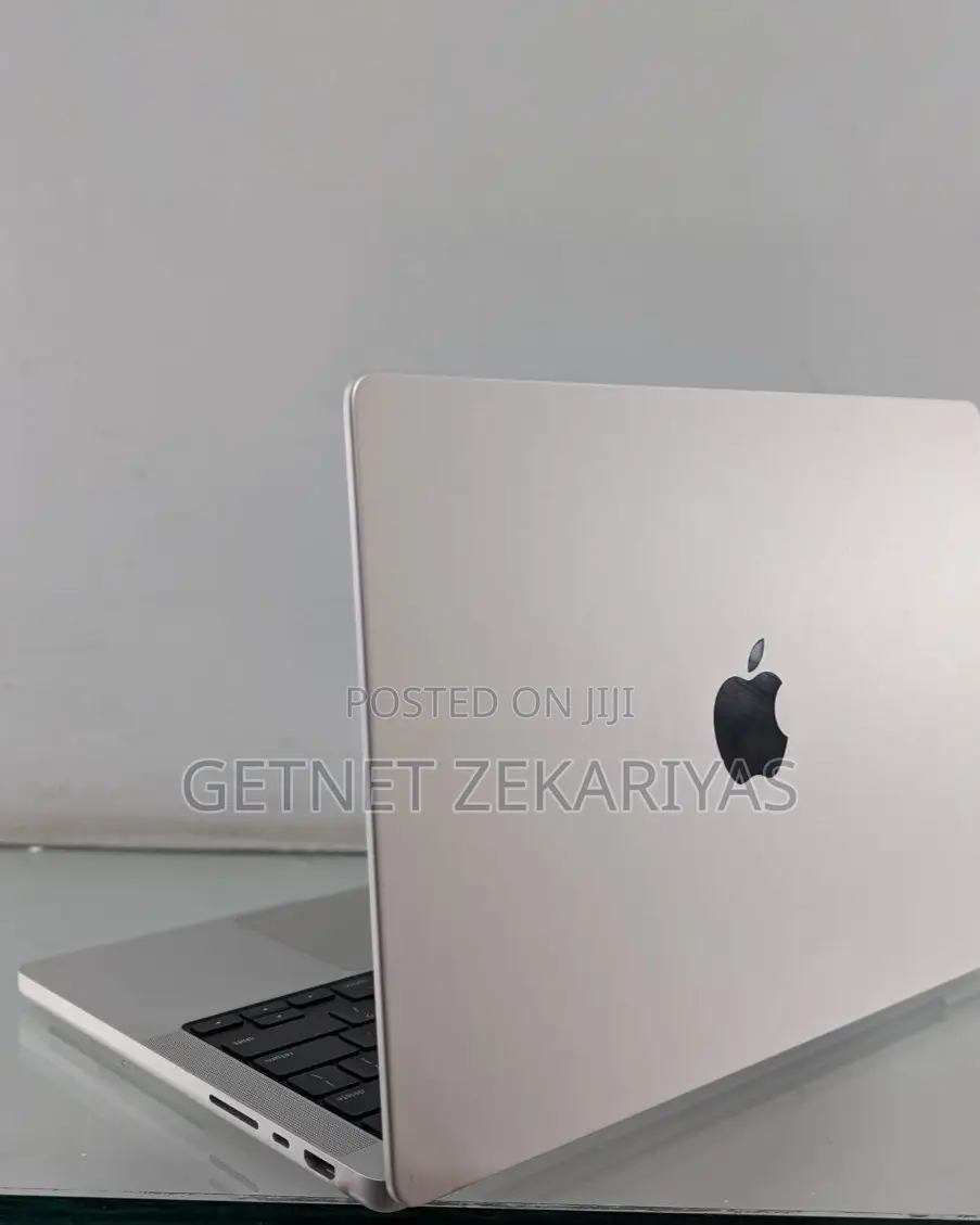 New Laptop Apple MacBook Pro M1 16GB Apple M1 Pro SSD 512GB