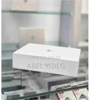 Photo - New Laptop HP Spectre 16GB Intel Core I7 SSD 1T