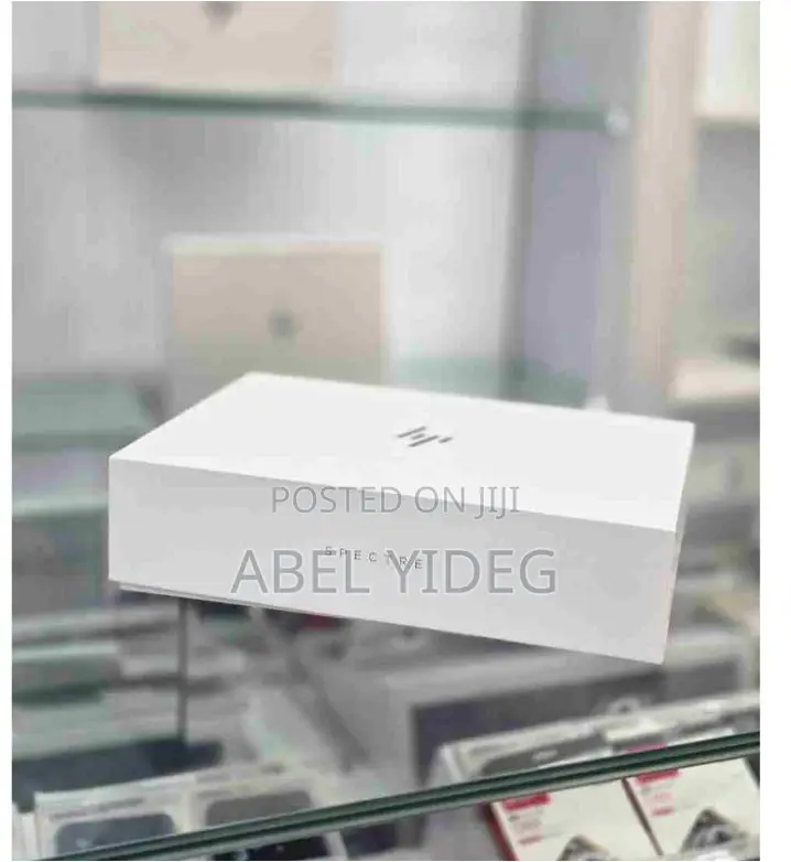 New Laptop HP Spectre 16GB Intel Core I7 SSD 1T