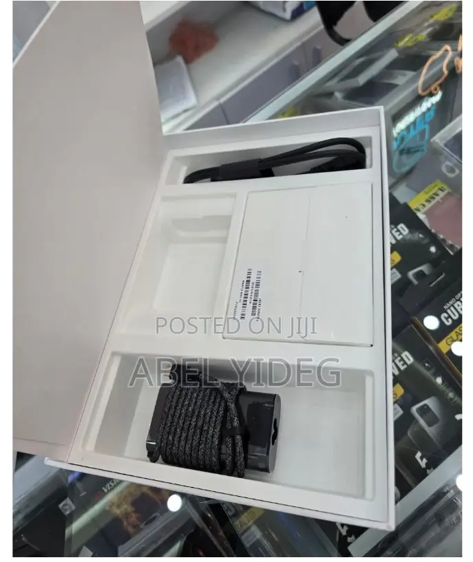 New Laptop HP Spectre 16GB Intel Core I7 SSD 1T