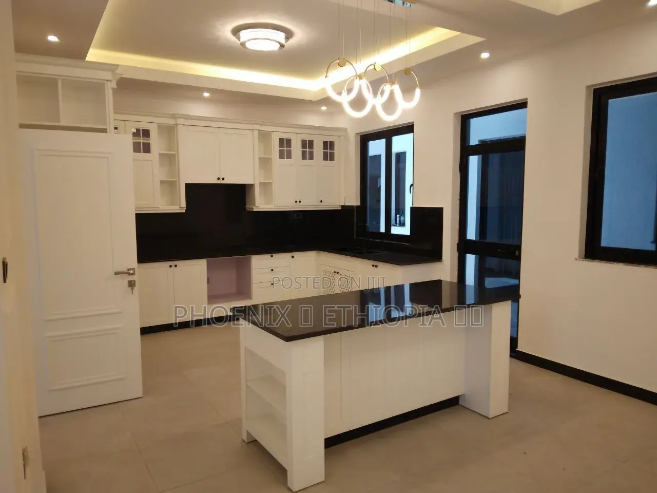 Furnished 8bdrm House in Yeka for sale