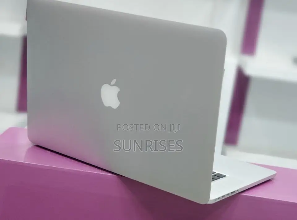 New Laptop Apple MacBook 2015 16GB Intel Core I7 SSD 512GB