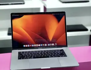 New Laptop Apple MacBook Pro 2018 32GB Intel Core I7 SSD 1T