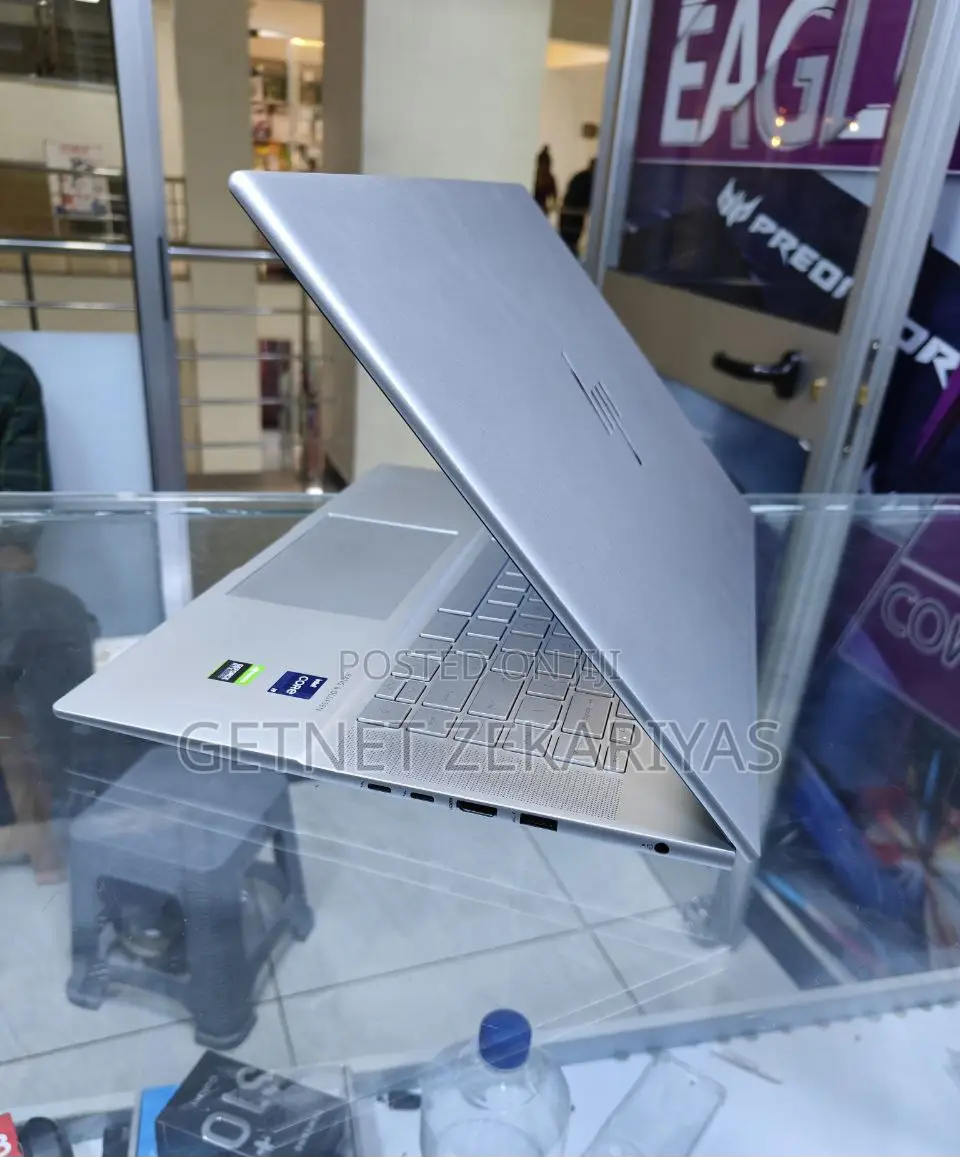 New Laptop HP Envy 15 16GB Intel Core I9 SSD 512GB