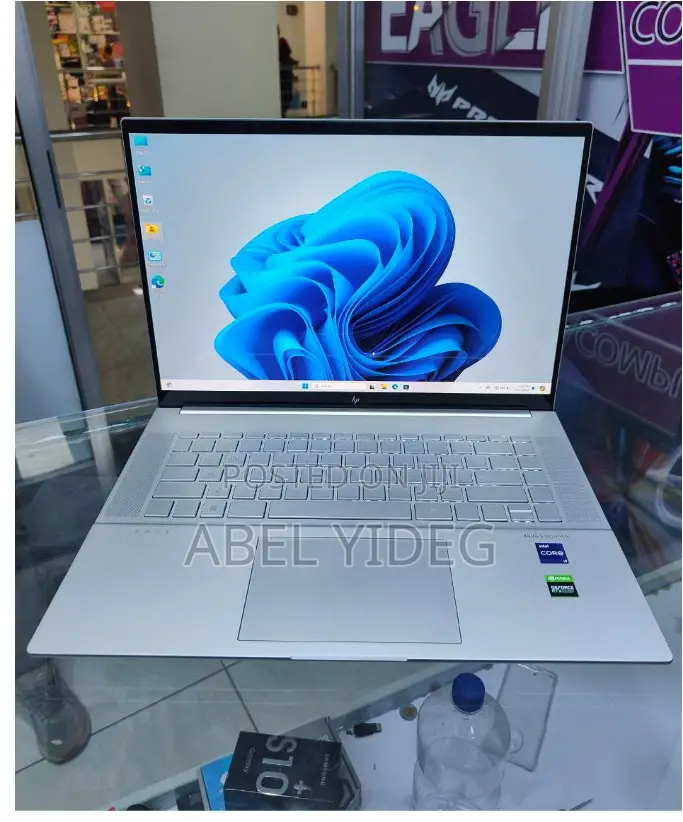 New Laptop HP Envy 15 16GB Intel Core I9 SSD 512GB