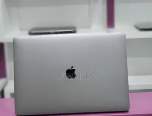 New Laptop Apple MacBook Pro 2017 16GB Intel Core I7 SSD 1T