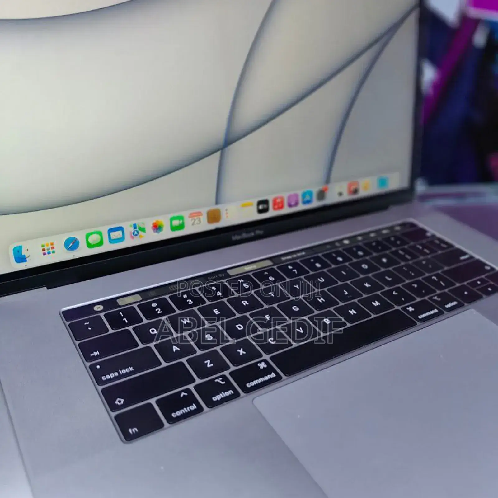 New Laptop Apple MacBook Pro 2017 16GB Intel Core I7 SSD 1T