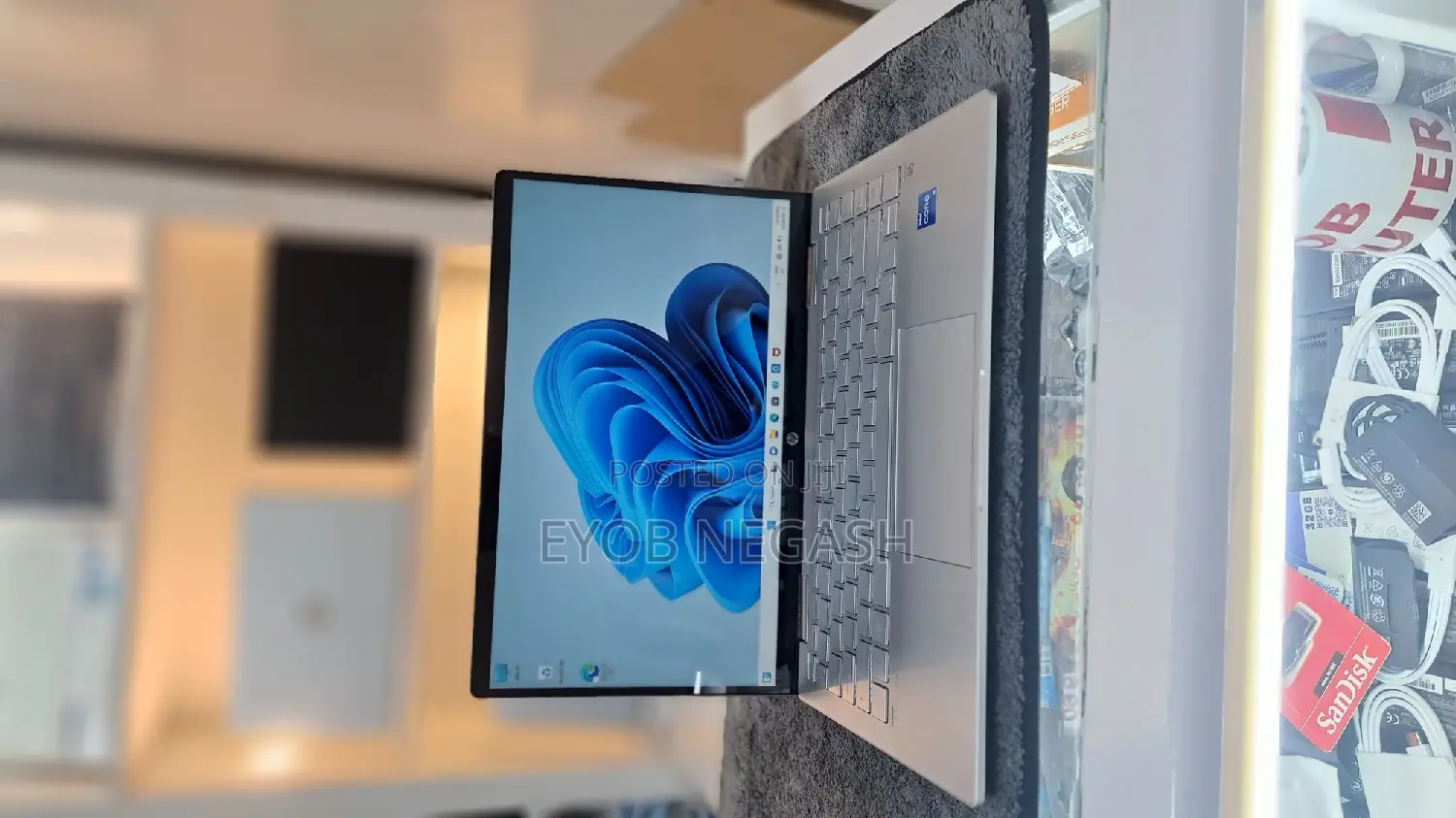 New Laptop HP Pavilion X360 8GB Intel Core I5 SSD 512GB