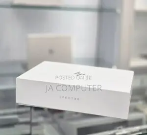 New Laptop HP Spectre 16GB Intel Core I7 SSD 1T