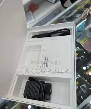 New Laptop HP Spectre 16GB Intel Core I7 SSD 1T