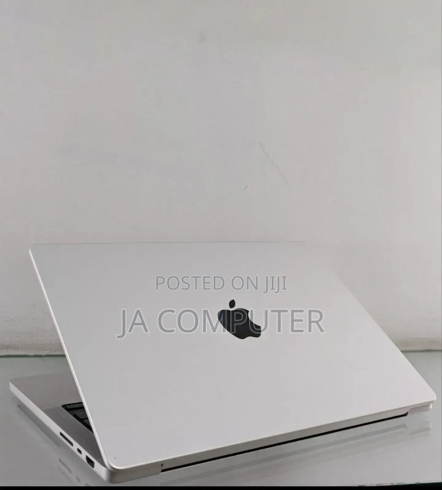 New Laptop Apple MacBook Pro 2021 M1 16GB Apple M1 SSD 512GB