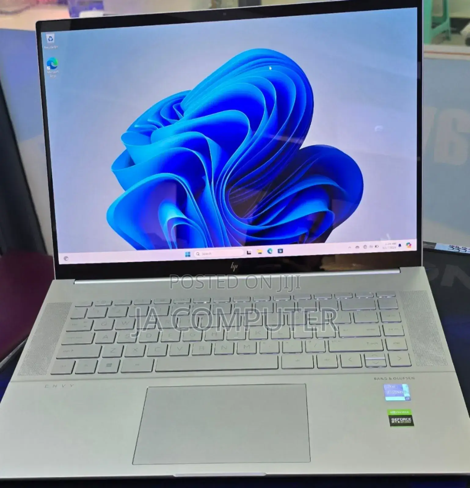 New Laptop HP Envy 13 16GB Intel Core I9 SSD 512GB